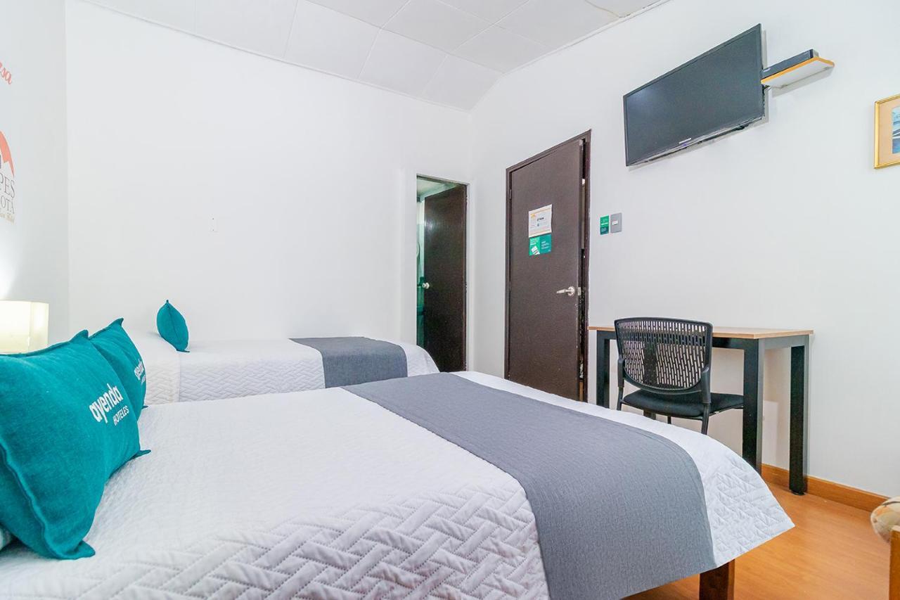 Ayenda 1080 Bogota Alpes Castellana Bed & Breakfast Екстериор снимка