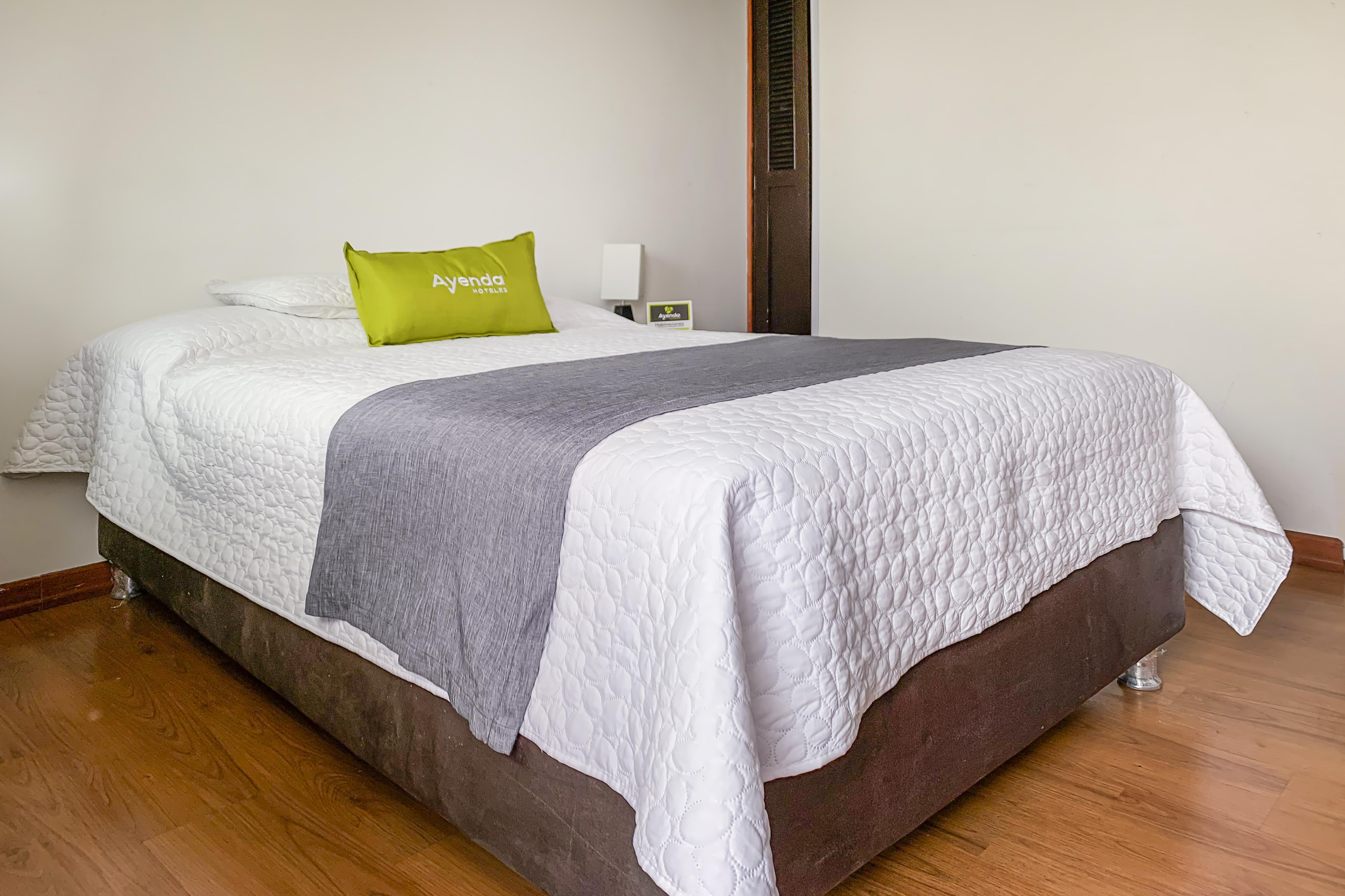 Ayenda 1080 Bogota Alpes Castellana Bed & Breakfast Екстериор снимка