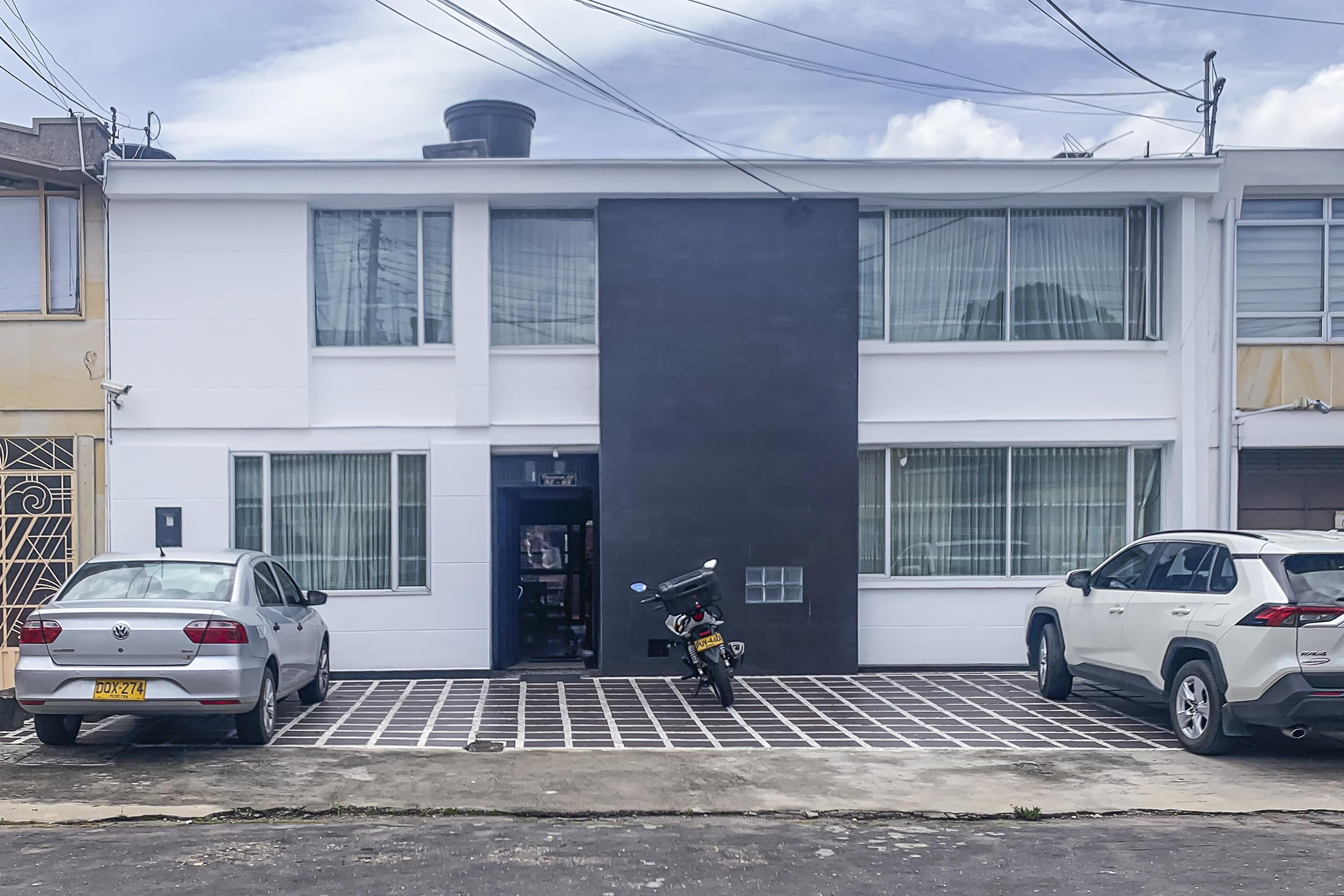 Ayenda 1080 Bogota Alpes Castellana Bed & Breakfast Екстериор снимка