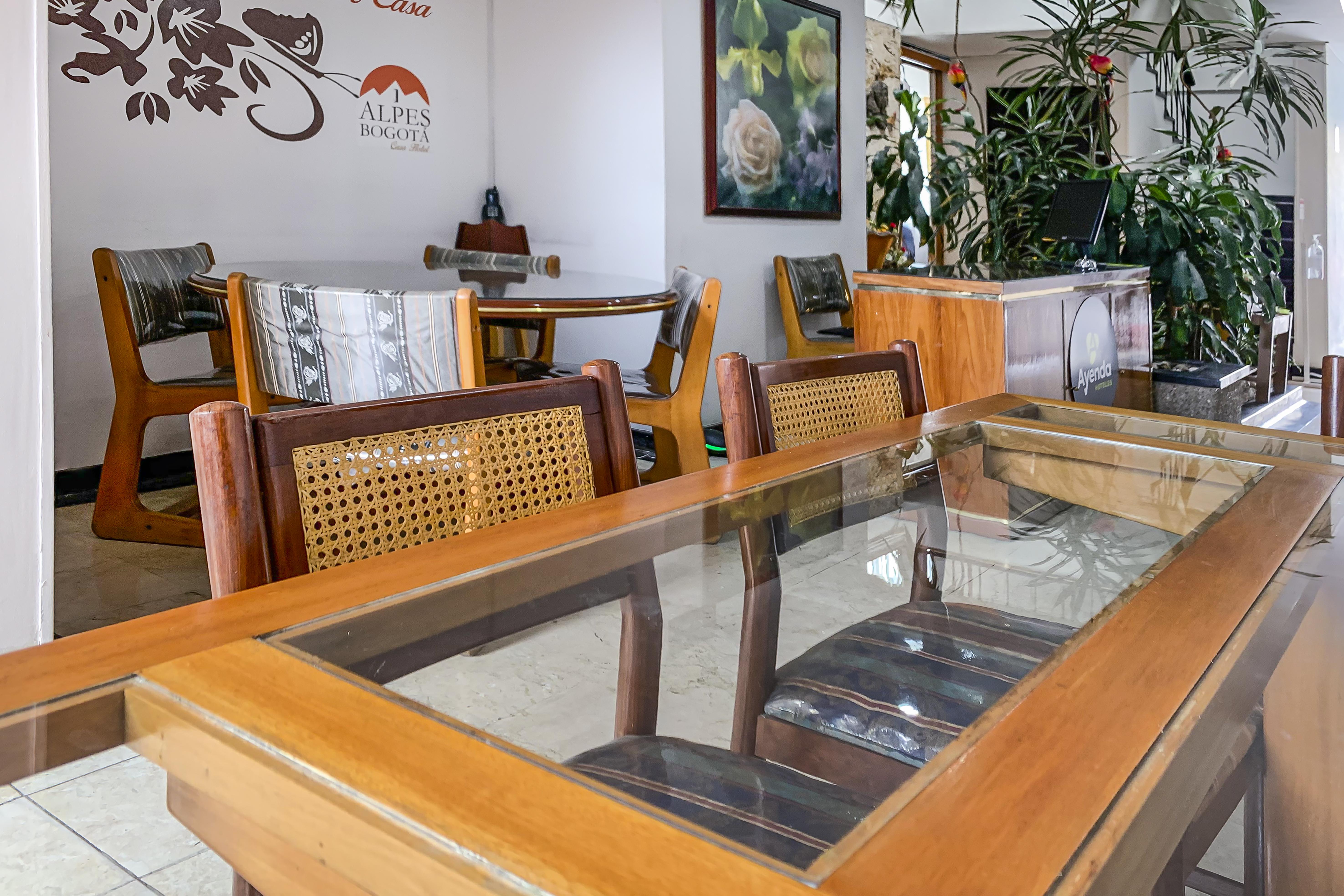 Ayenda 1080 Bogota Alpes Castellana Bed & Breakfast Екстериор снимка